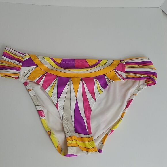 Trina Turk Fiji Feathers Bikini Bottoms Size 6 - Picture 1 of 7